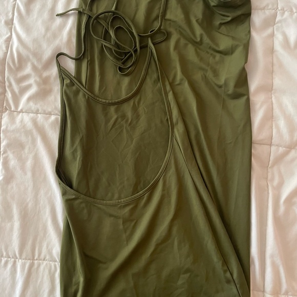 dress - Picture 2 of 2